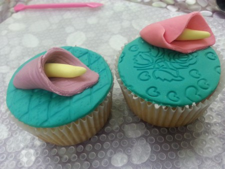 Cupcakes con Calas de Fondant